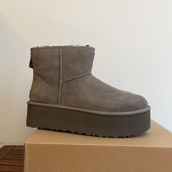 UGG Classic Mini Platform Boots Smoke Plume USA Women Size 10/UK 8/EU 41 - Picture 10 of 16
